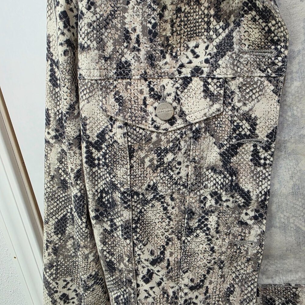Sanctuary Women’s Snake Print Cropped Jacket – Size S – Animal Print Denim Style - Picture 4 of 12